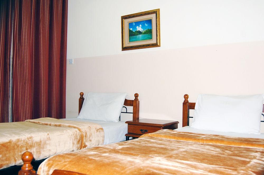 Al Ferdous Hotel Apartments Schardscha Exterior foto