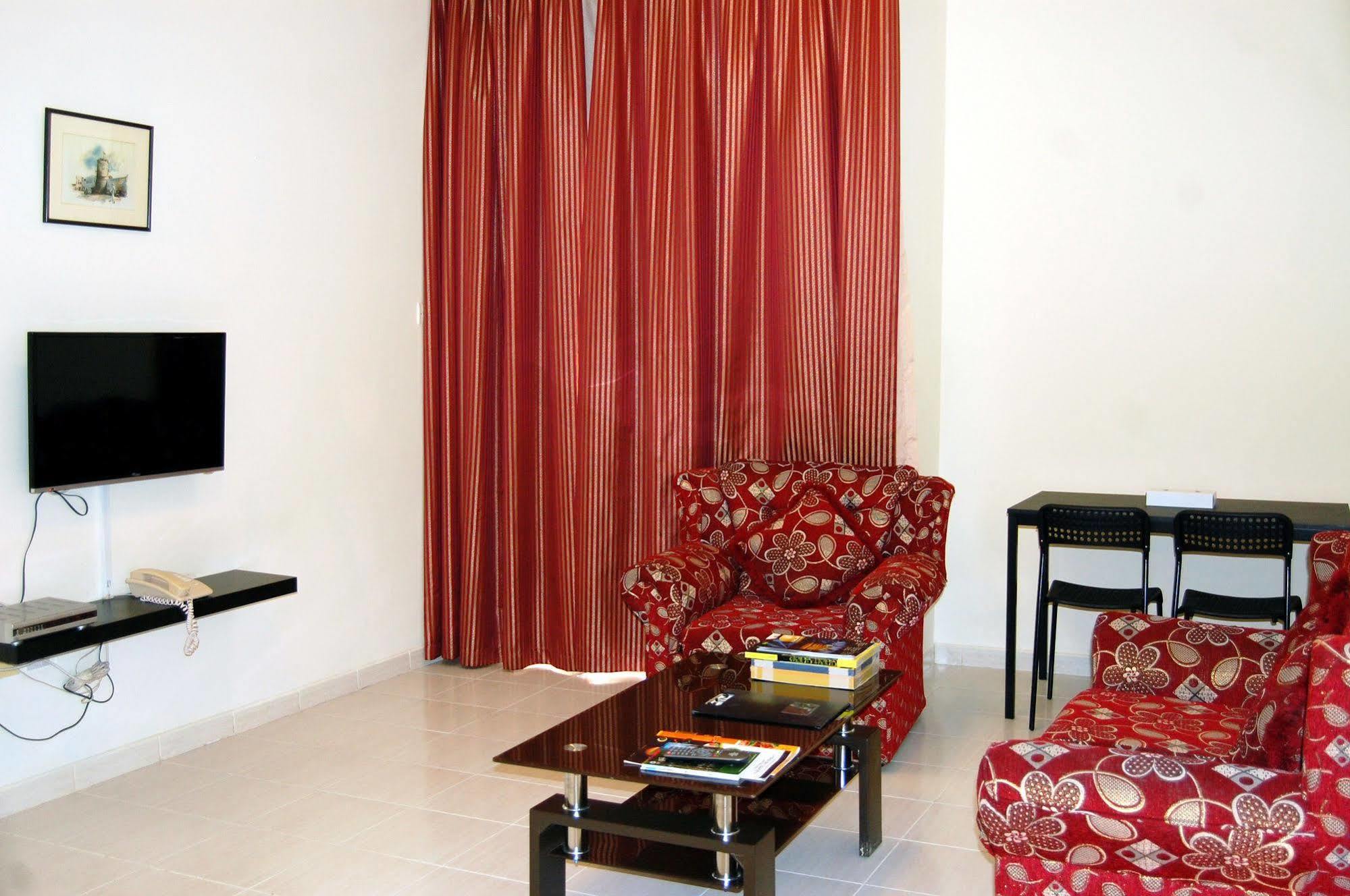 Al Ferdous Hotel Apartments Schardscha Exterior foto